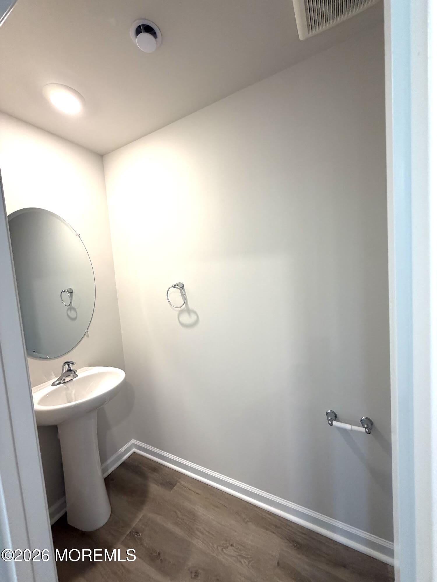 128 Essex Drive – photo 5