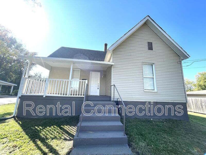 300 N Bentley St – photo 2