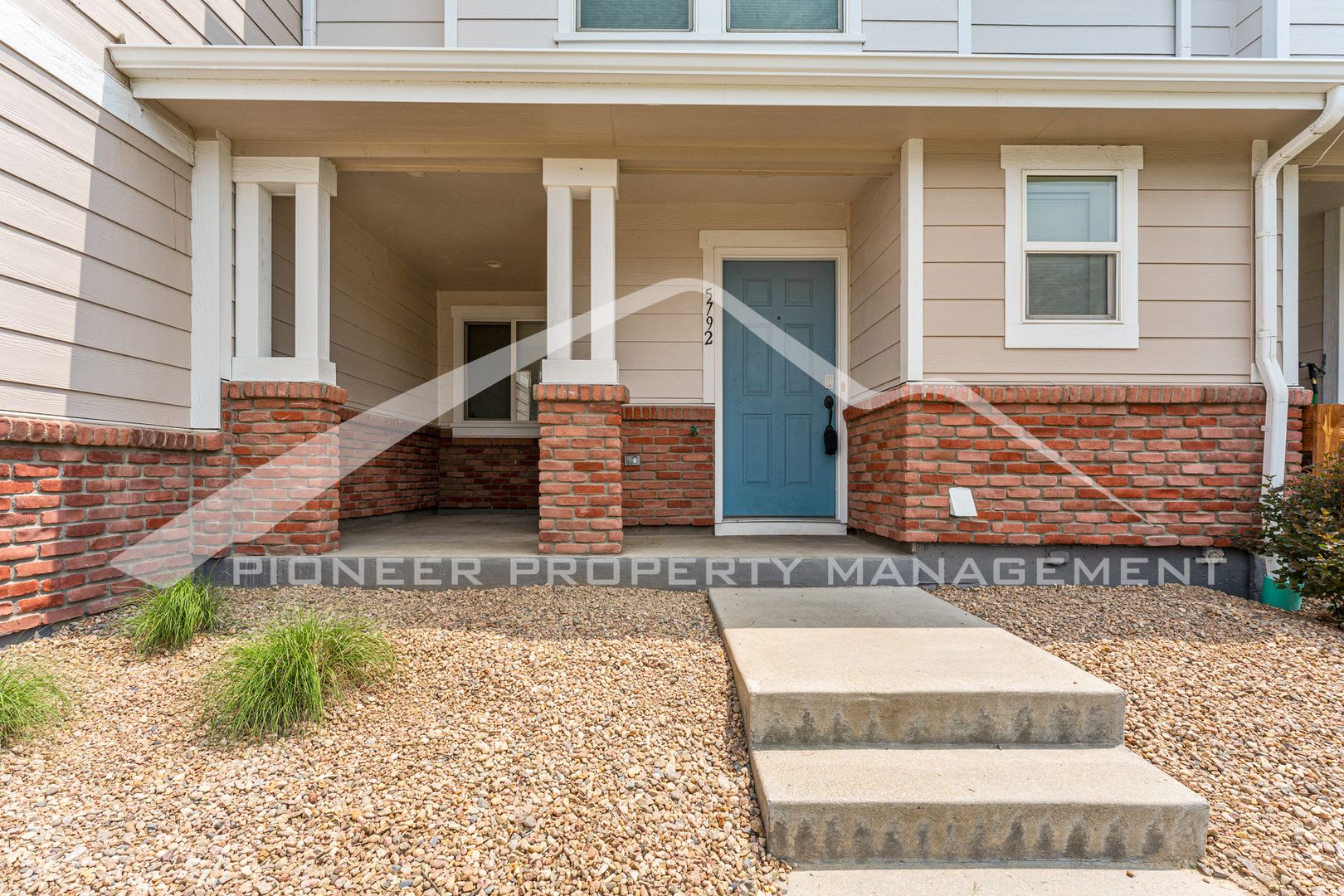 Charming Townhome with 1 Car Garage and Central A/C – photo 2