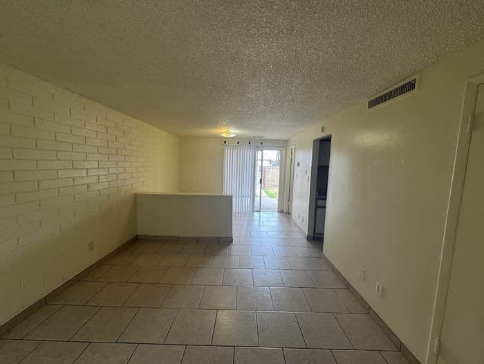 7129 West Wolf Street – photo 4
