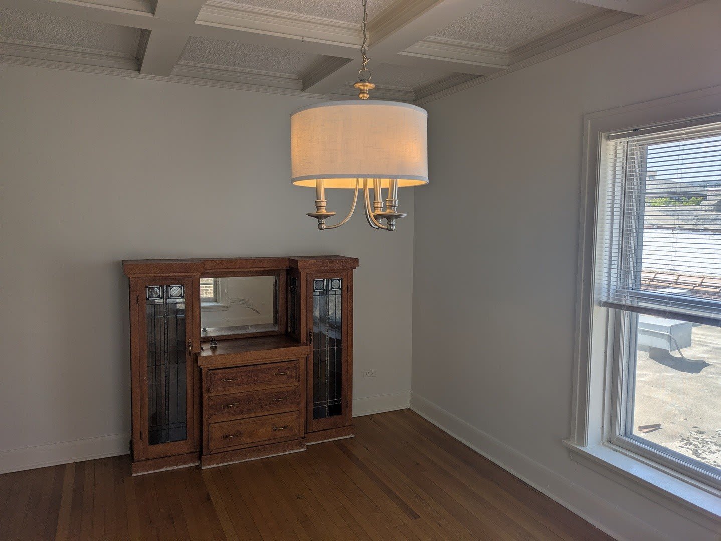 103 E 1st Street – photo 4