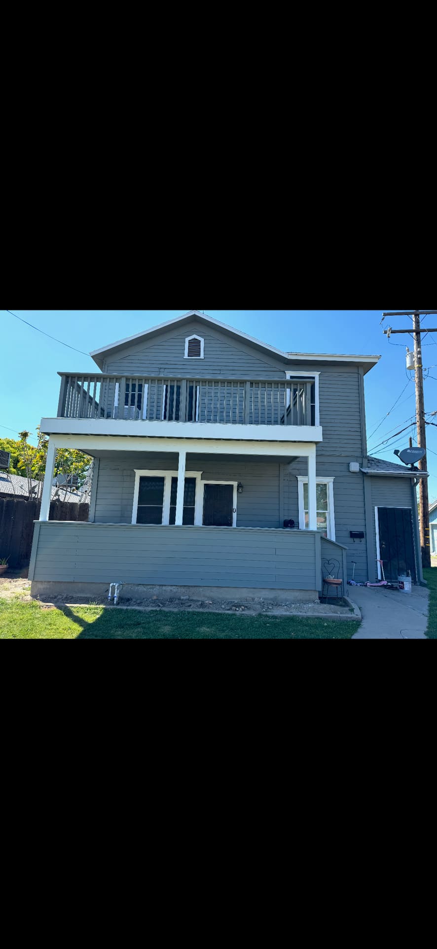 Nice duplex that is close to downtown – photo 2
