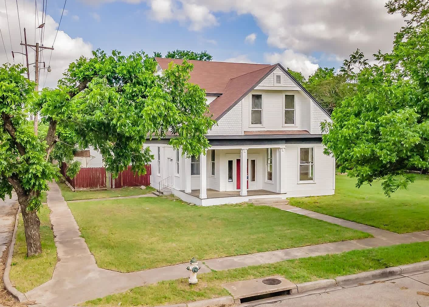 2700 Grim Avenue – photo 3
