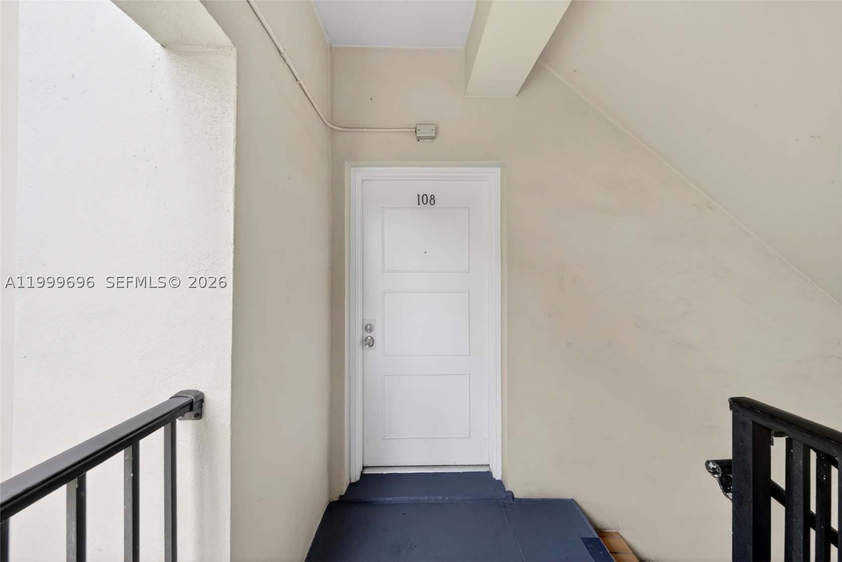 6815 Edgewater Dr – photo 4