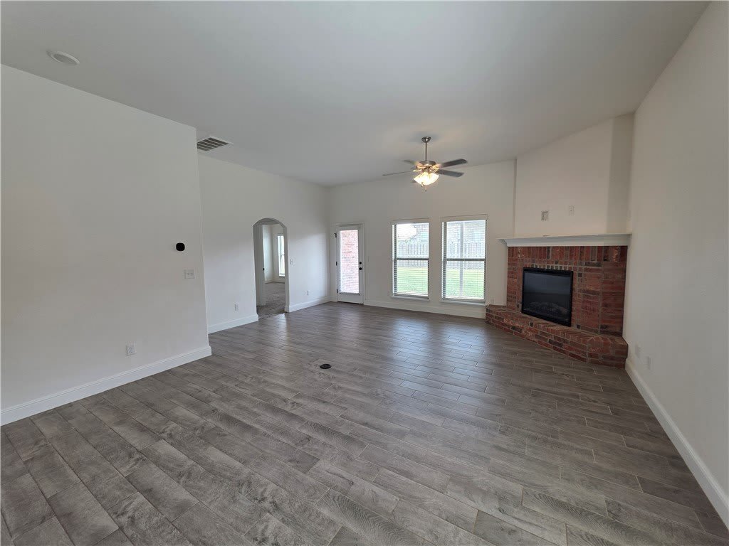 2405 Graham Lane – photo 2