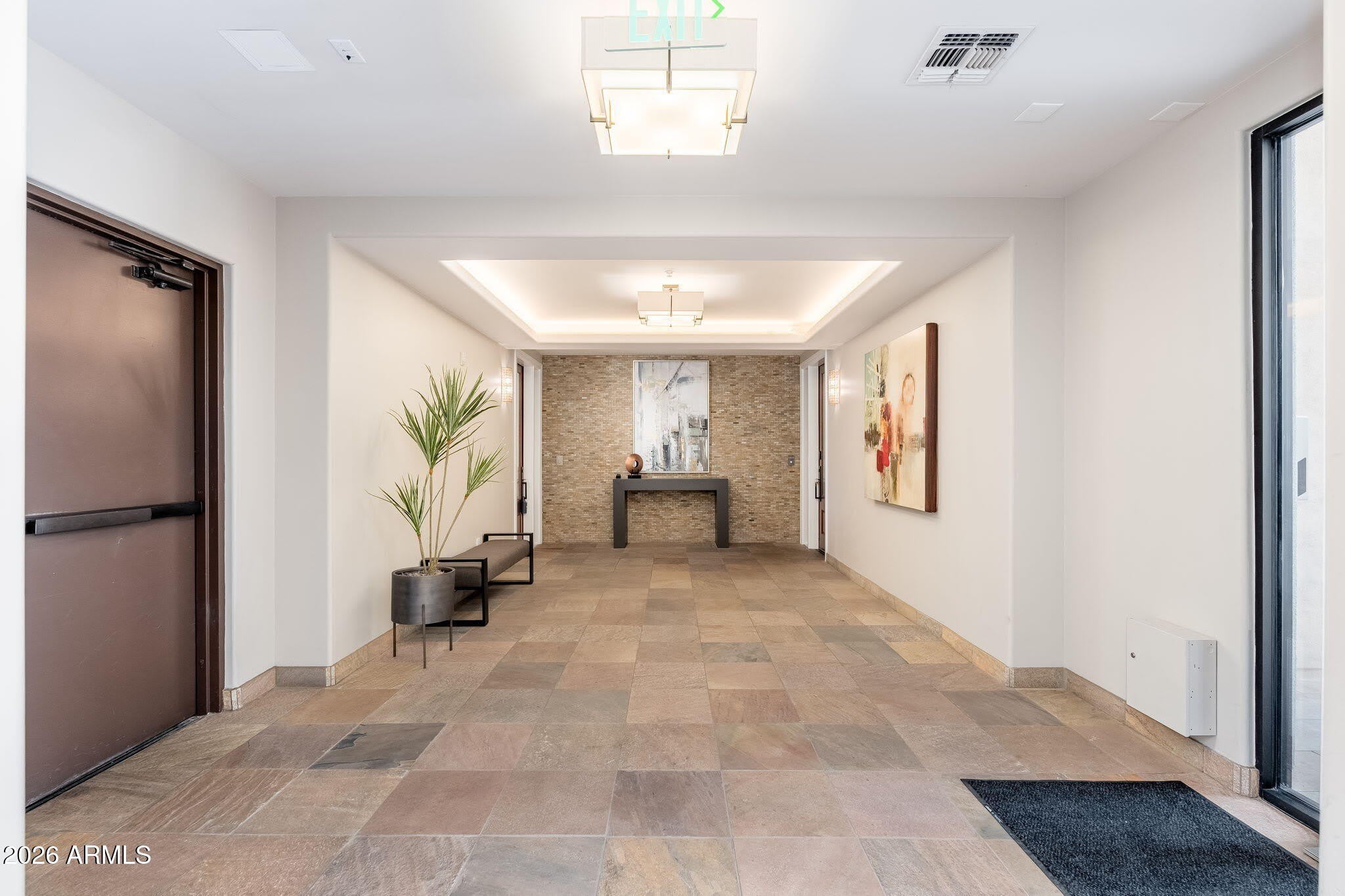 4909 N Woodmere Fairway – photo 5
