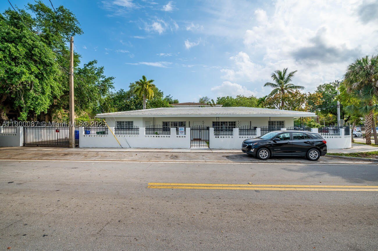 510 NE 66th St – photo 3