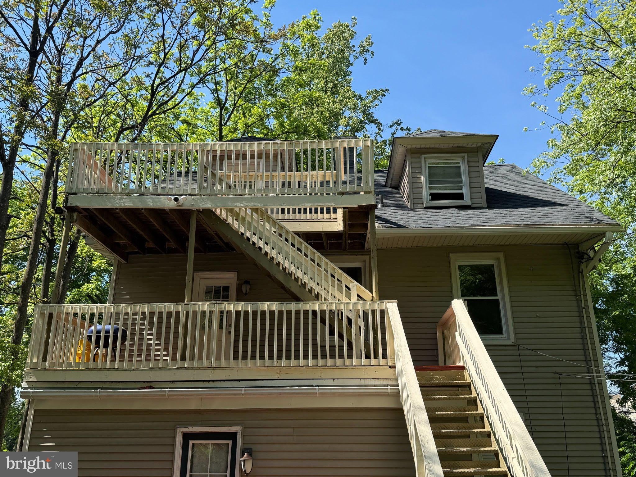 1211 W NORTHERN Parkway W – photo 2