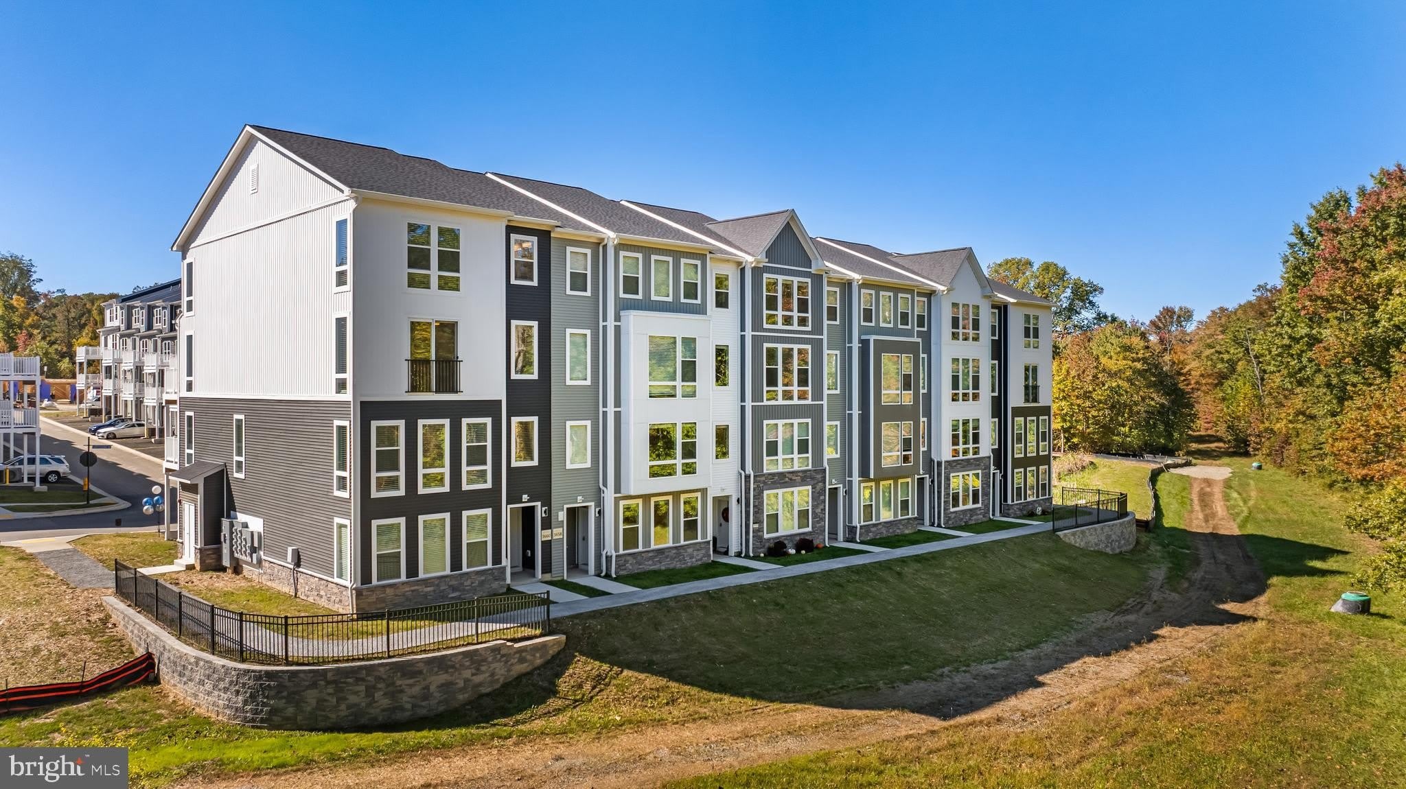 900 GILBERT Road – photo 2