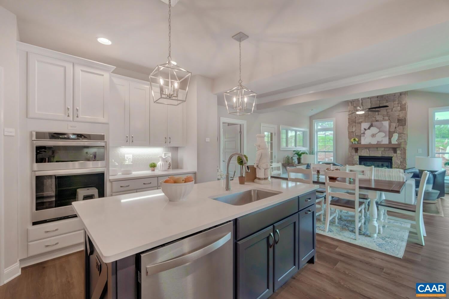 2132 NORTHSIDE DR – photo 3