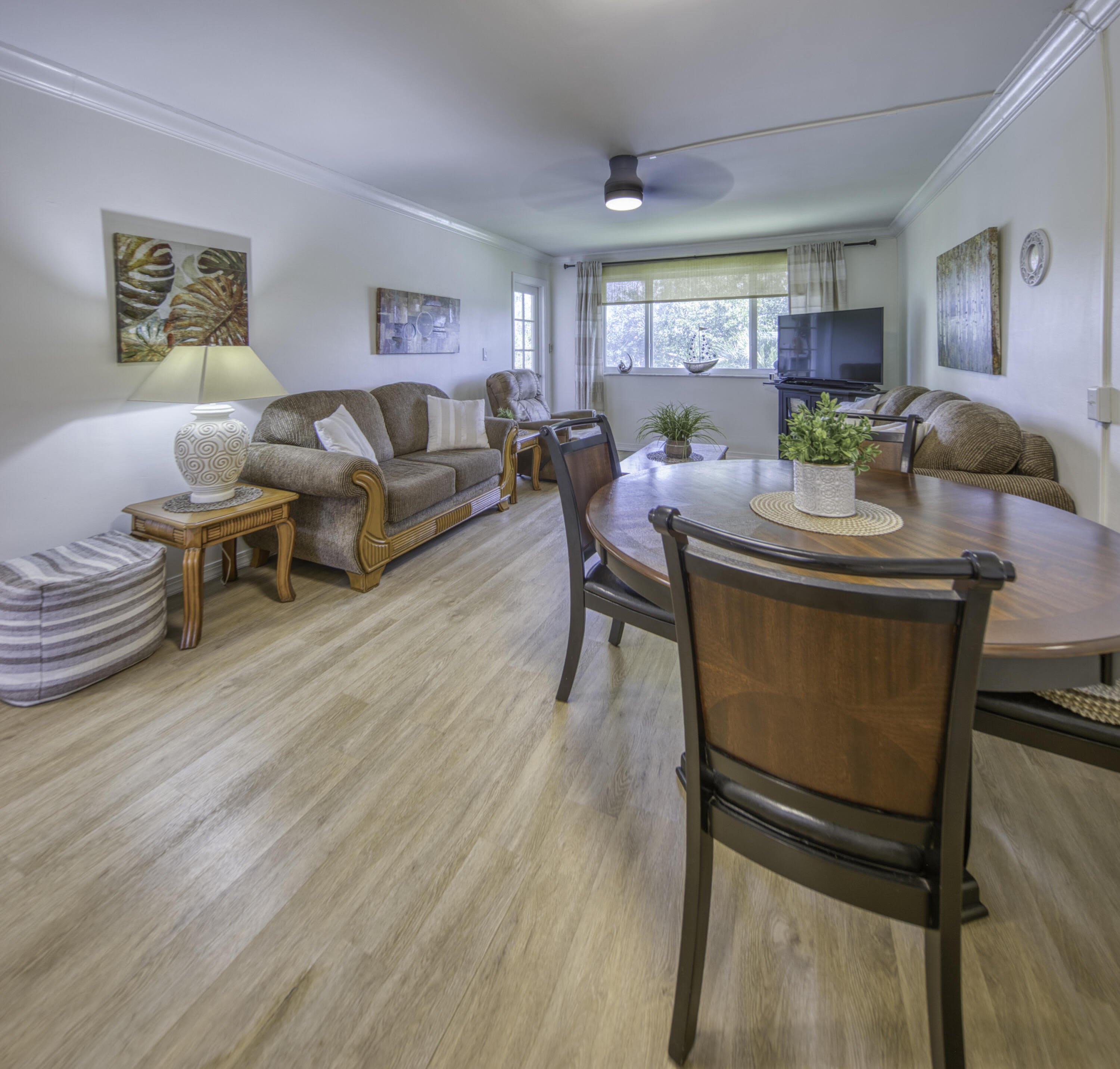 2566 Garden Drive S – photo 2