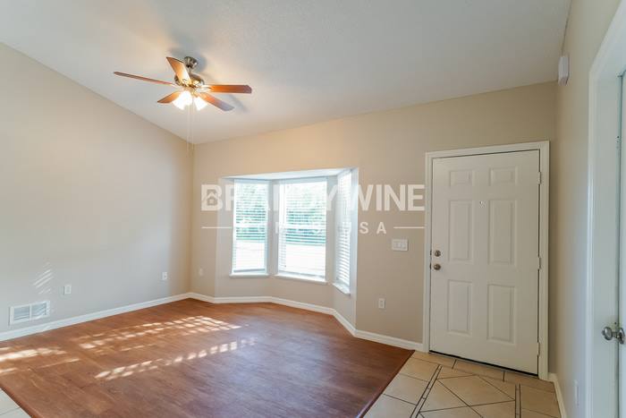 5121 Teather Street – photo 4