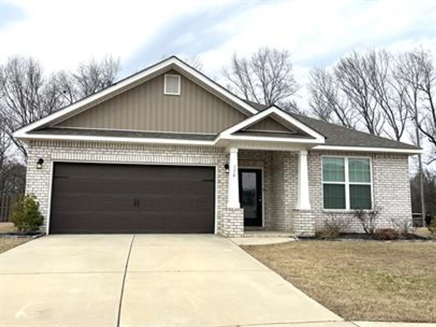 154 Fernhill Drive Northwest – photo 1