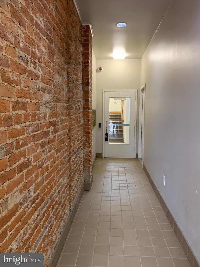 37 MAIN ST #203 – photo 2