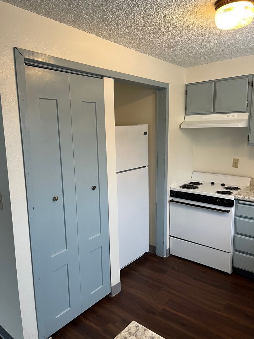 2 Bedroom, 1 Bathroom Upstairs Apartment – photo 5