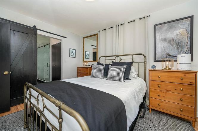 2403 Illinois St – photo 3
