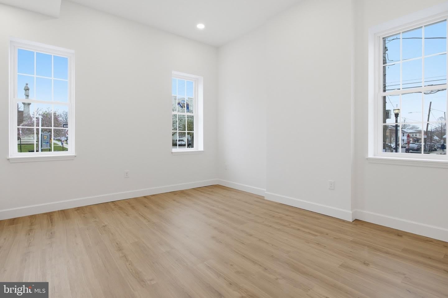21 W FRONT ST #1A – photo 5
