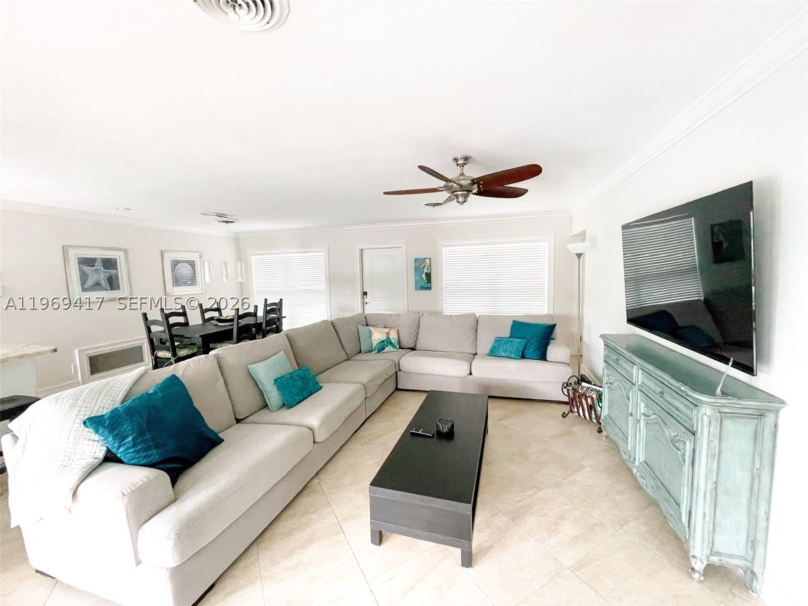 2932 NE 36th St – photo 2