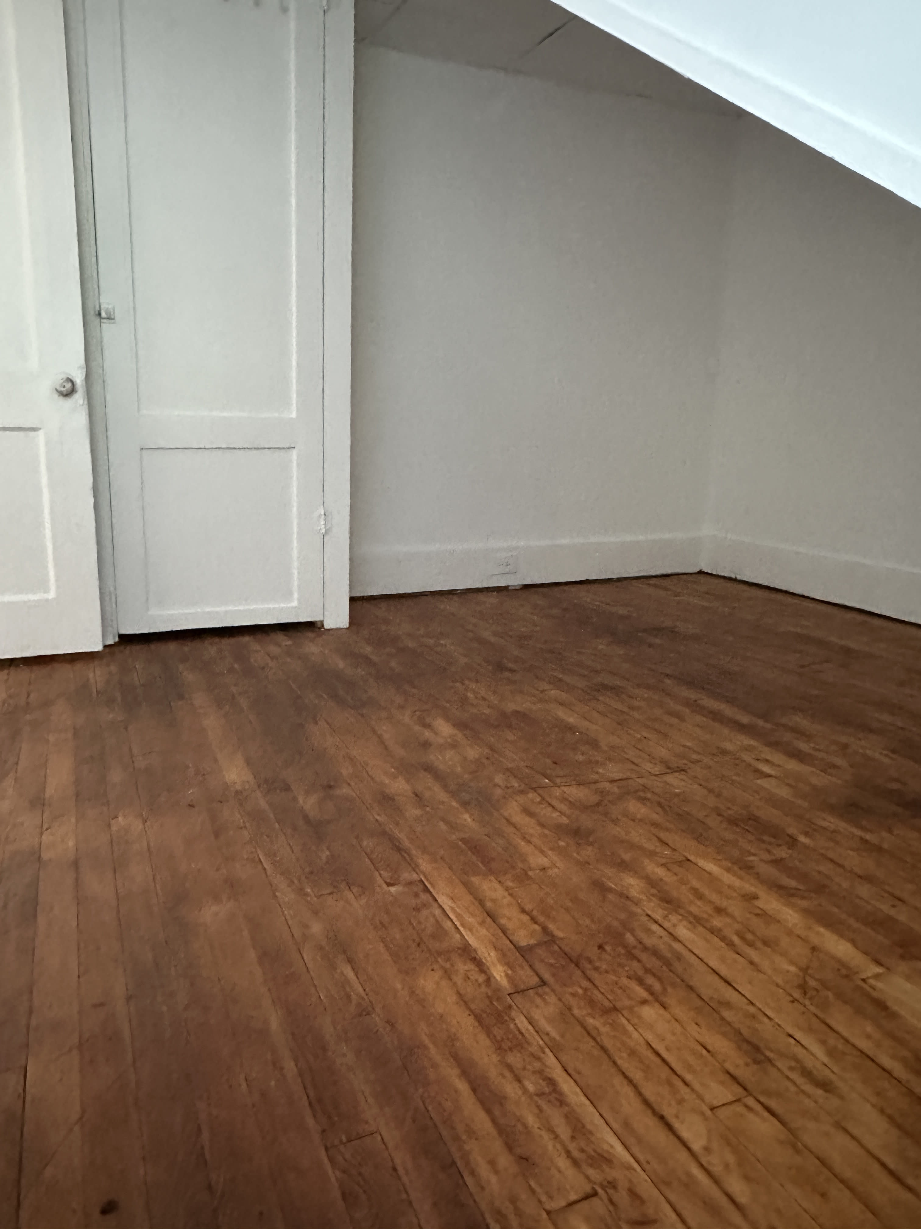 239 Ashland Ave – photo 2