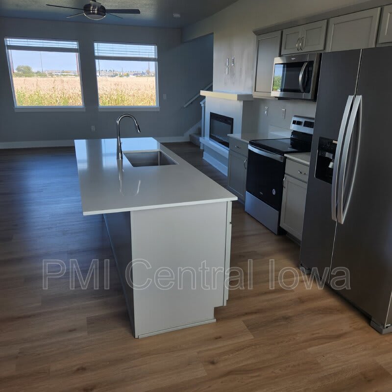 1355 SE Parkview Crossing Dr – photo 2