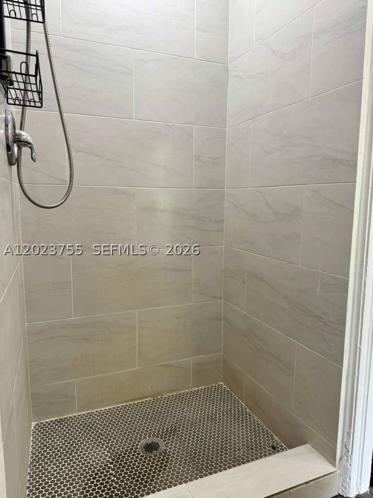 6026 SW 27th St – photo 5