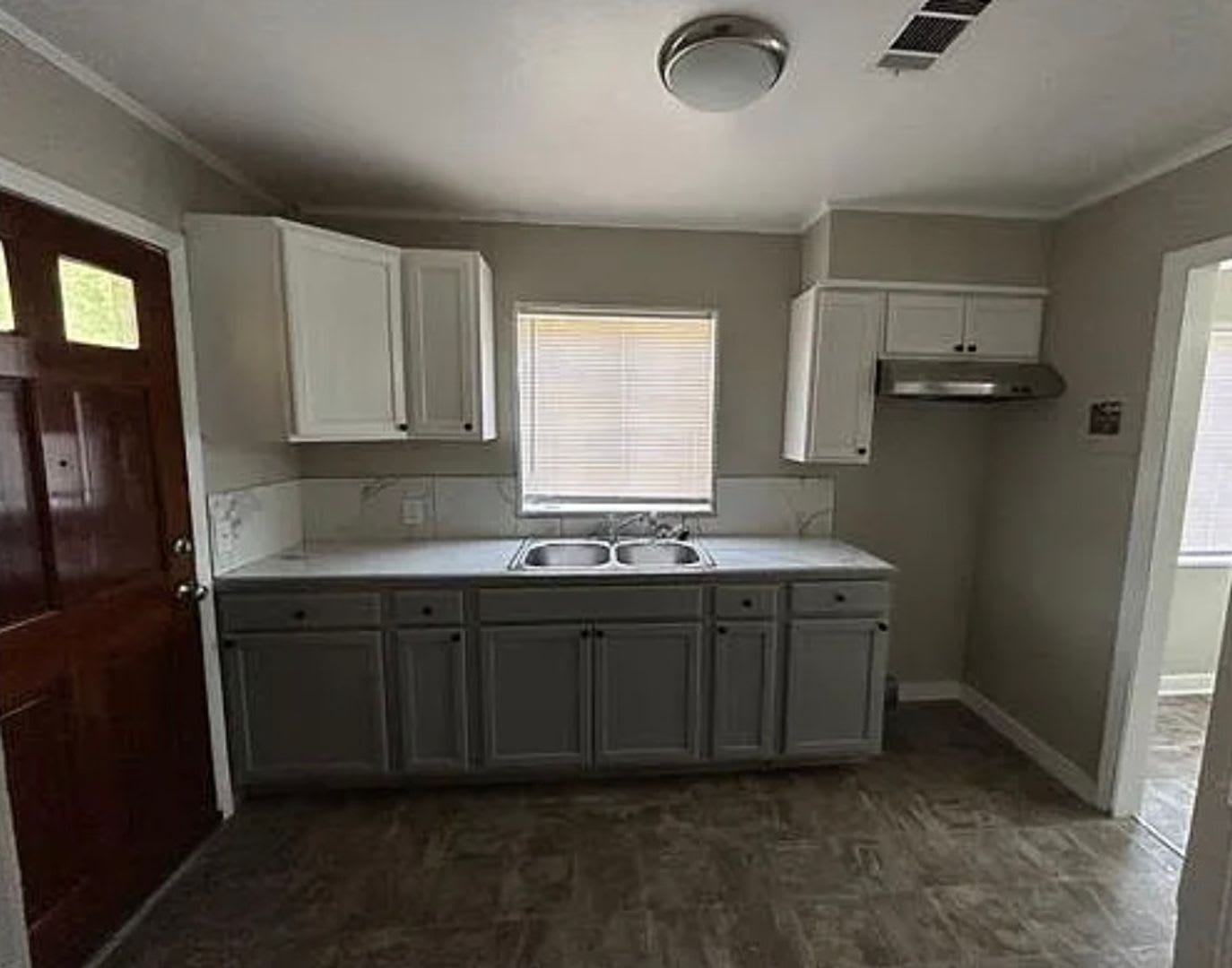 Move In Ready 3Br 1Ba Home In Jackson Recently Renovated Convenient Parking – photo 3