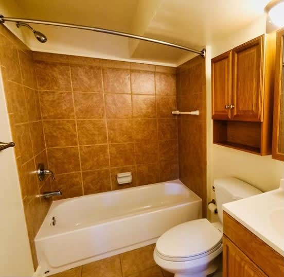 2225 Brookfield Ave – photo 4