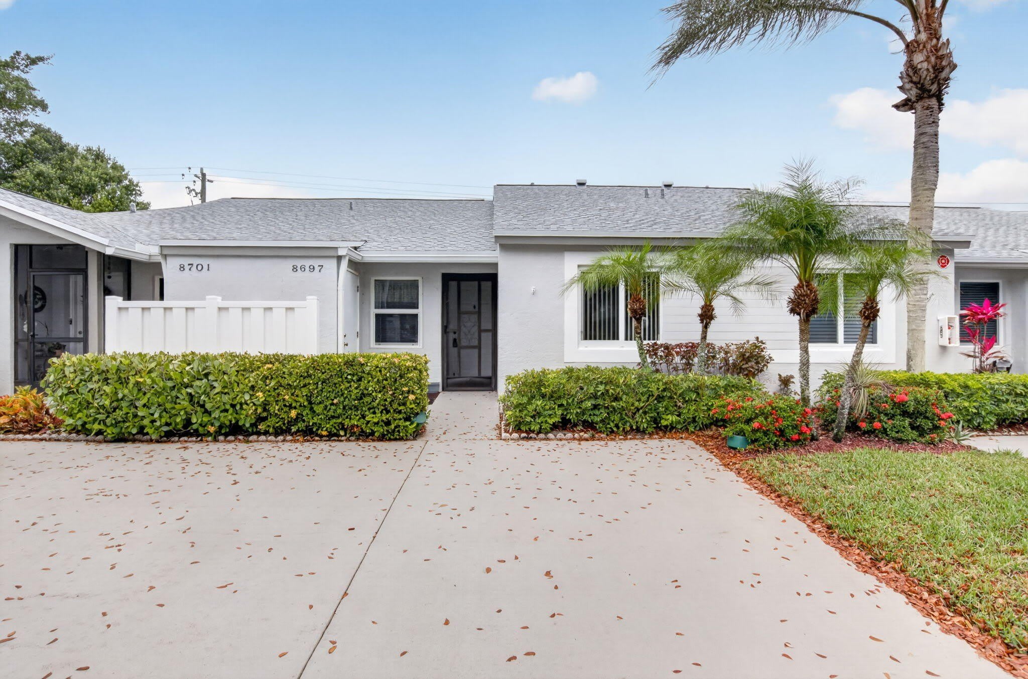 8697 Sunbird Place – photo 1