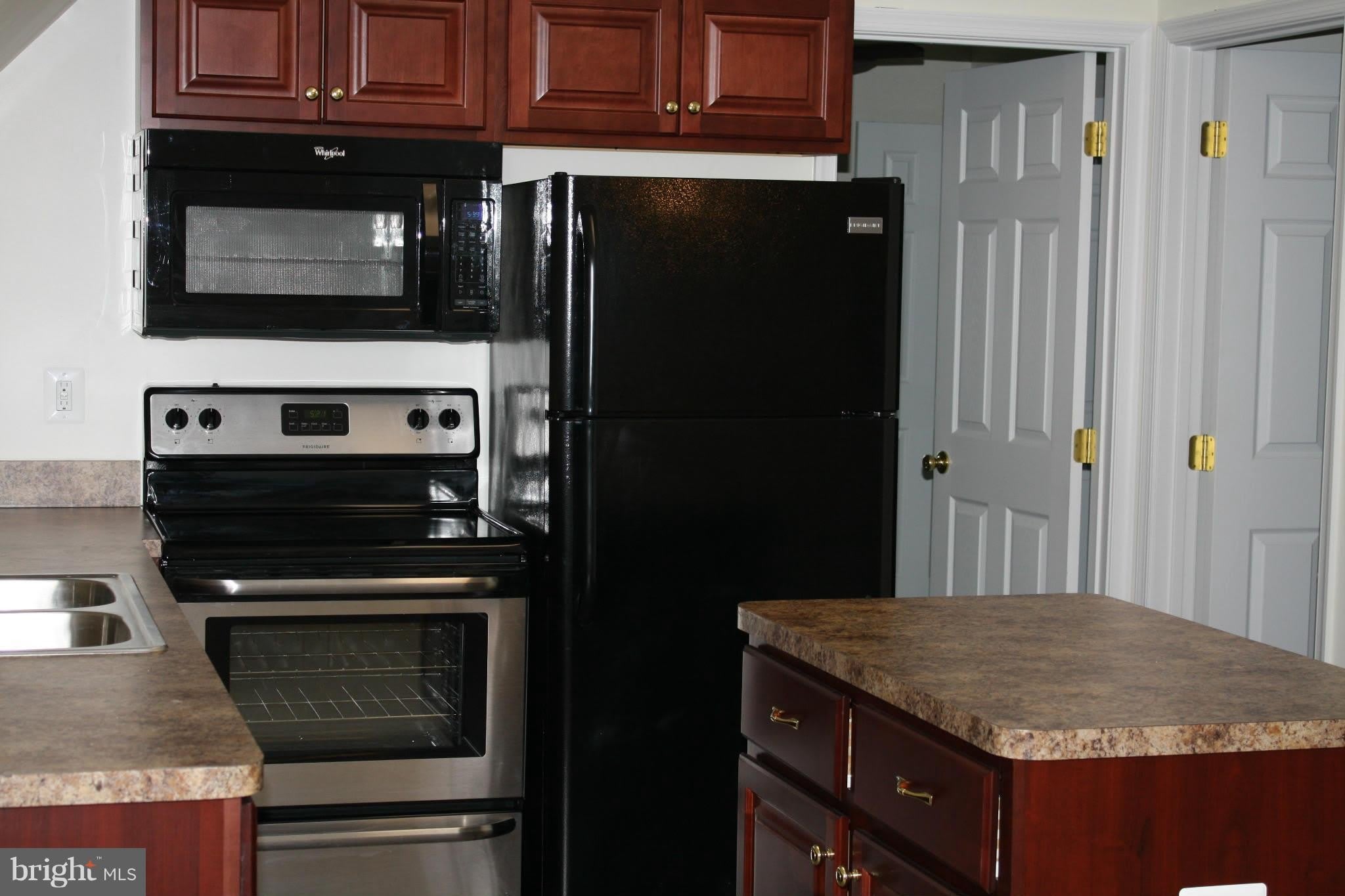 18162 WHITE TAIL Way – photo 2