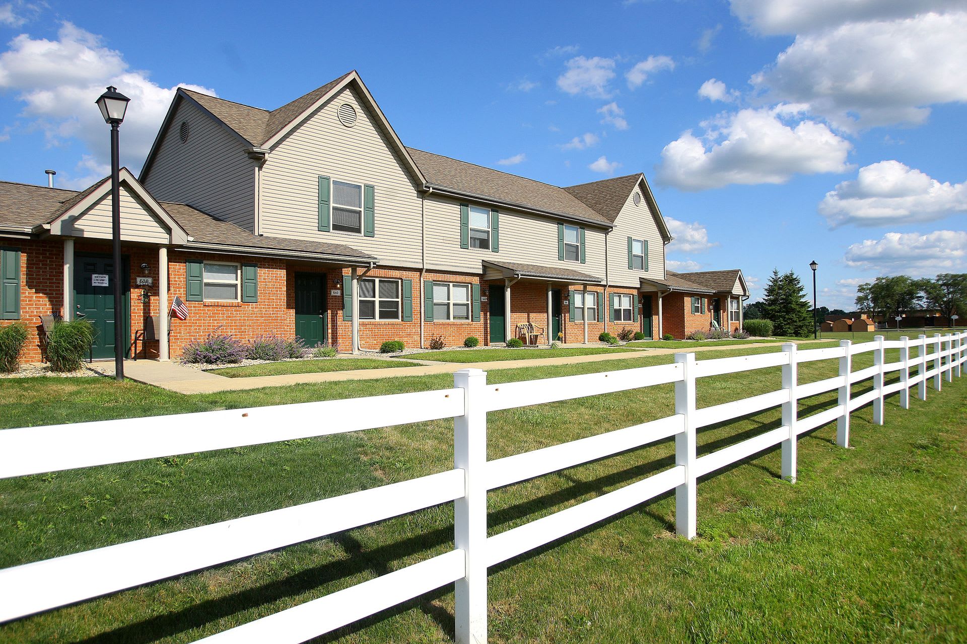 Welcome to Jefferson Crossing Townhomes – photo 4