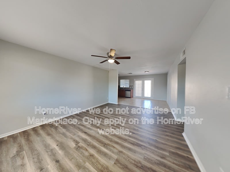 3214 W Michelle Dr – photo 3