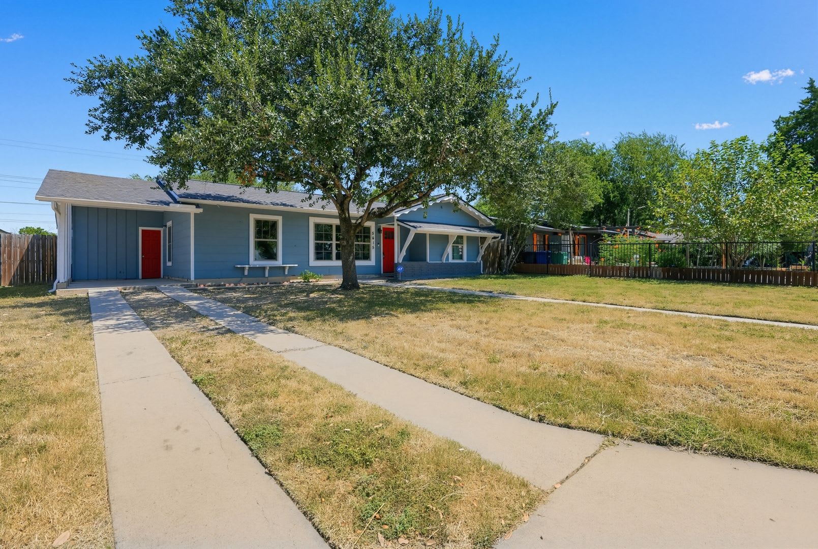 Charming Single-Story Home with Large Private Yard & Covered Patio – photo 2