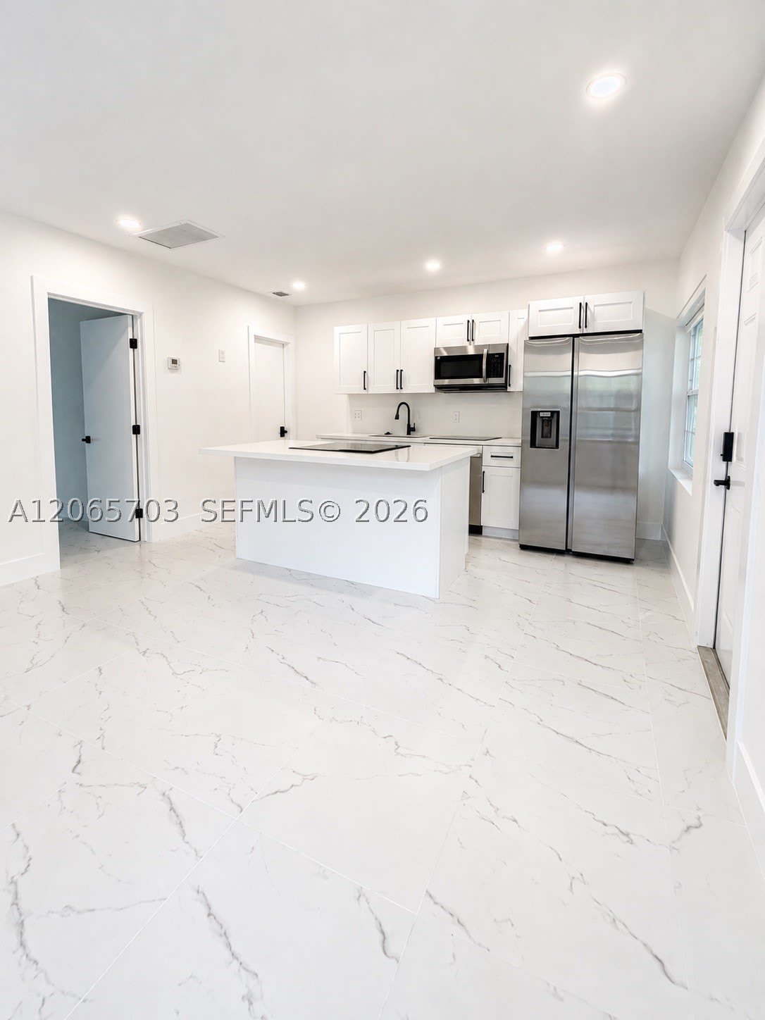 3312 SW 1st Ave – photo 3