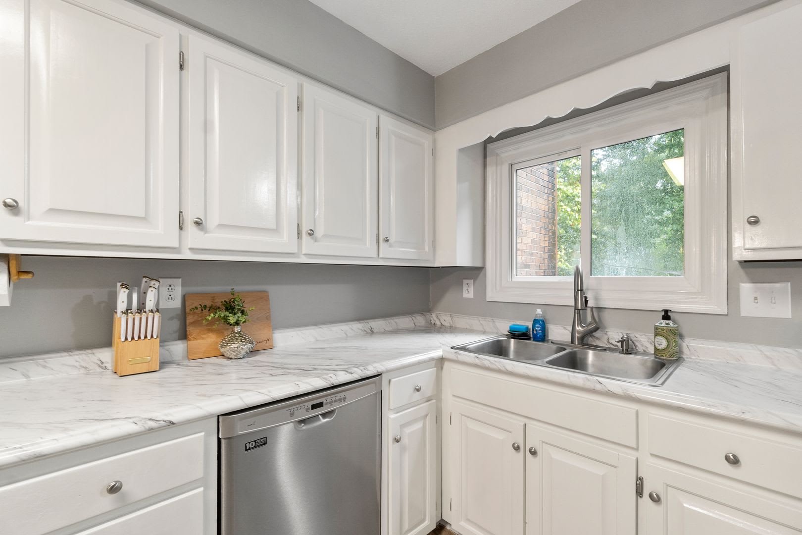 1207 Timbers Lane – photo 3