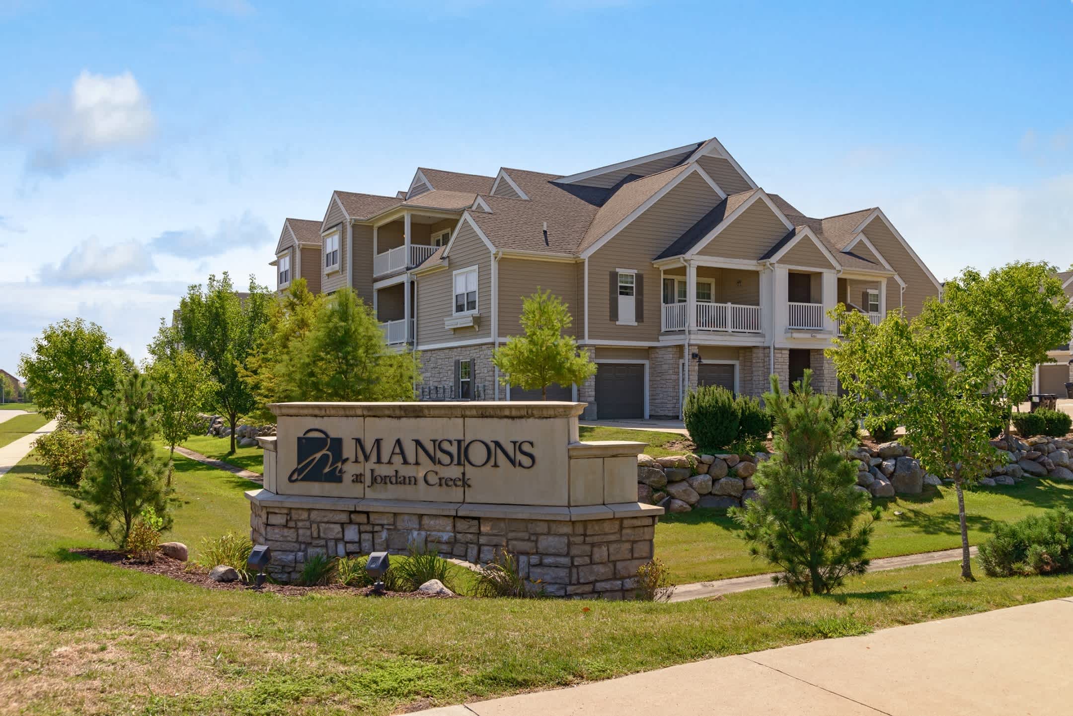 Mansions at Jordan Creek – photo 2