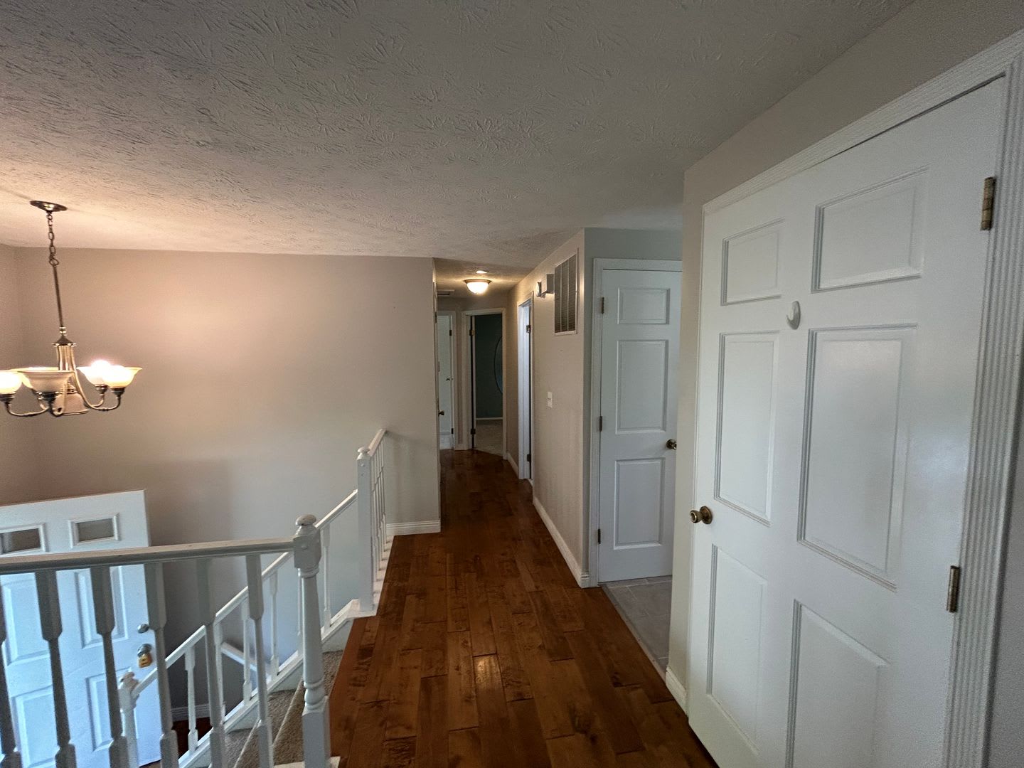 Remodeled 3 Bedroom House in Mason – photo 5