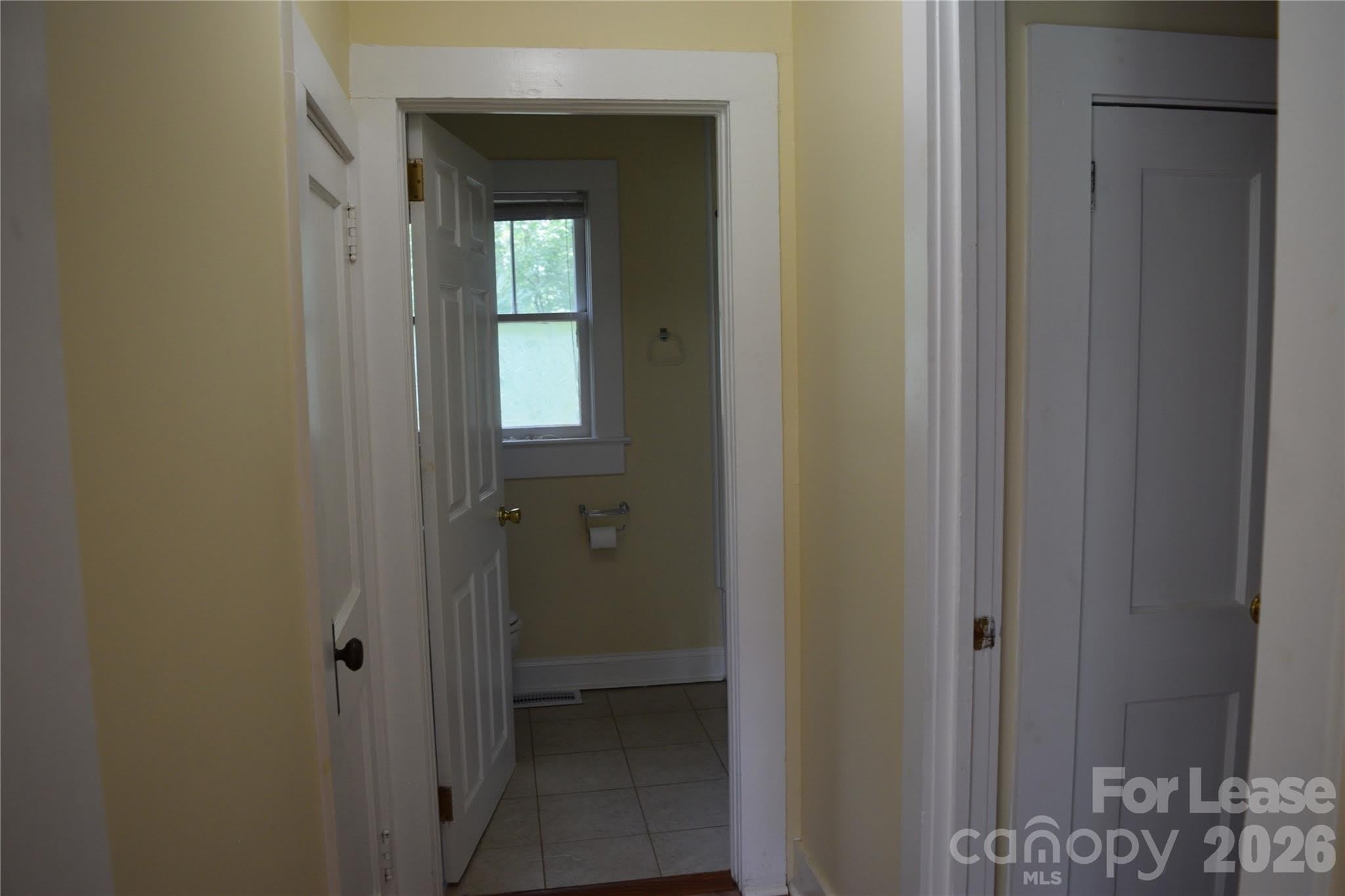 2736 Peachtree Road – photo 5
