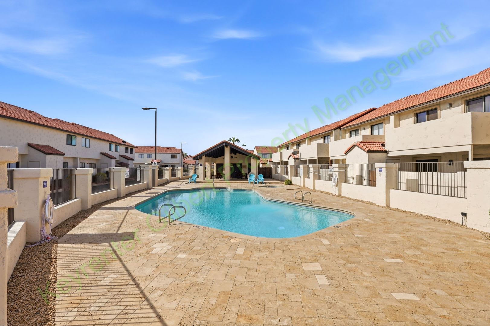 Charming Townhome Living in the Heart of Chandler – Community Pool & Prime Location! – photo 2