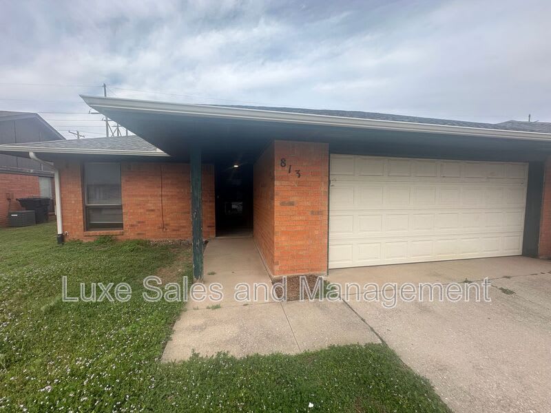 813 N Eagle Ln – photo 3