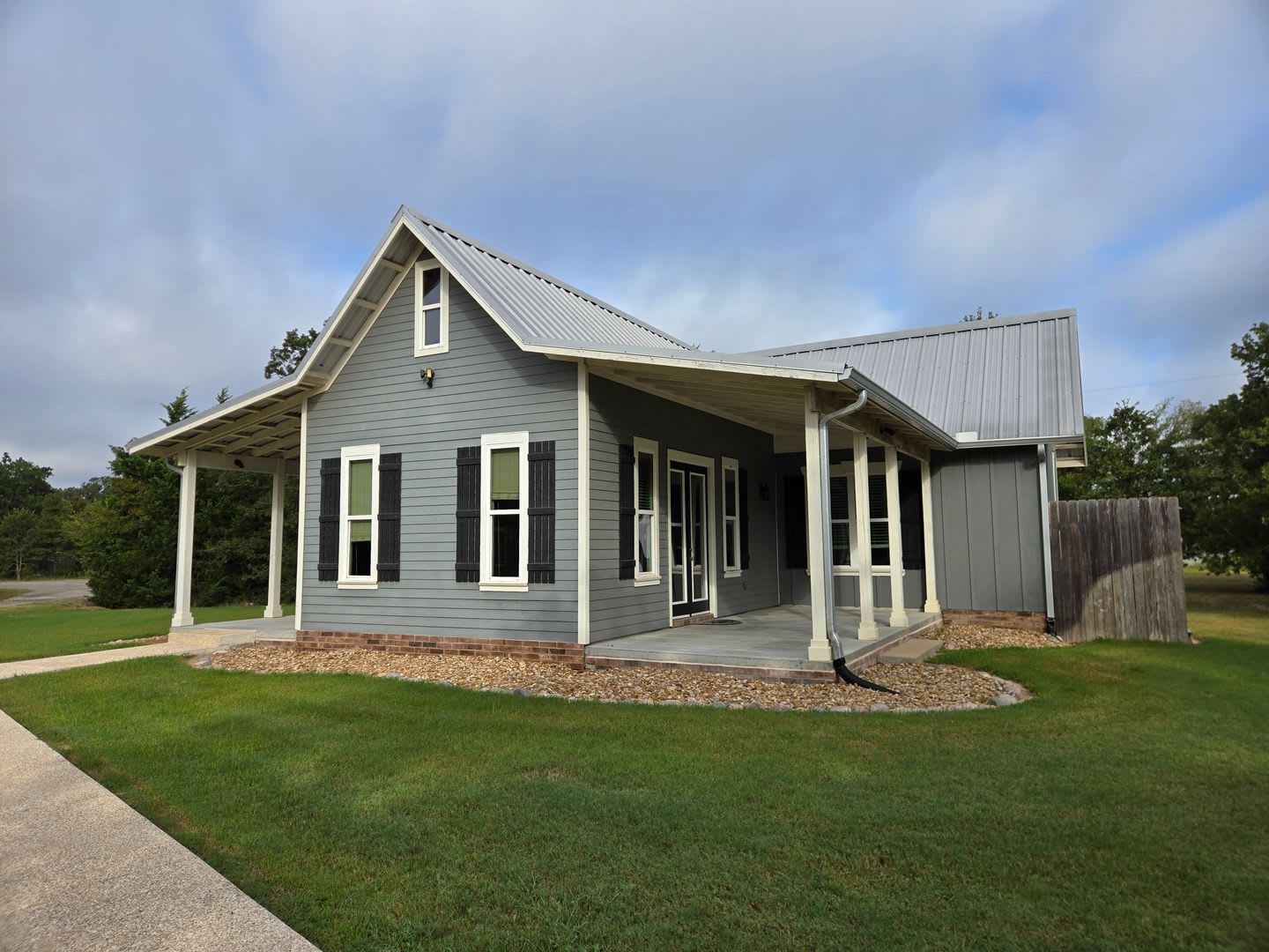 College Station (Karnes City Cottages) – photo 5