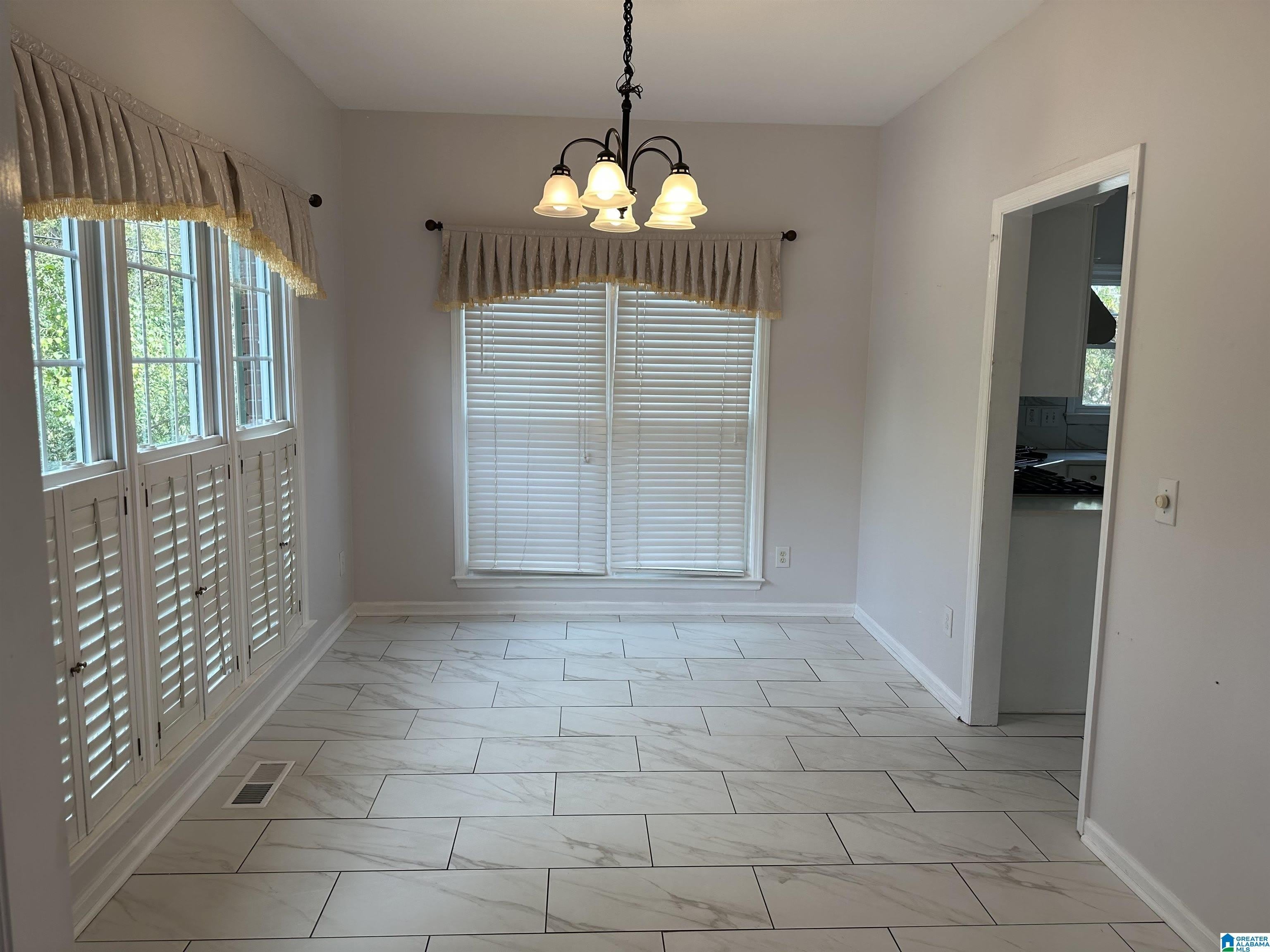 1715 COLUMBIANA LANE – photo 5