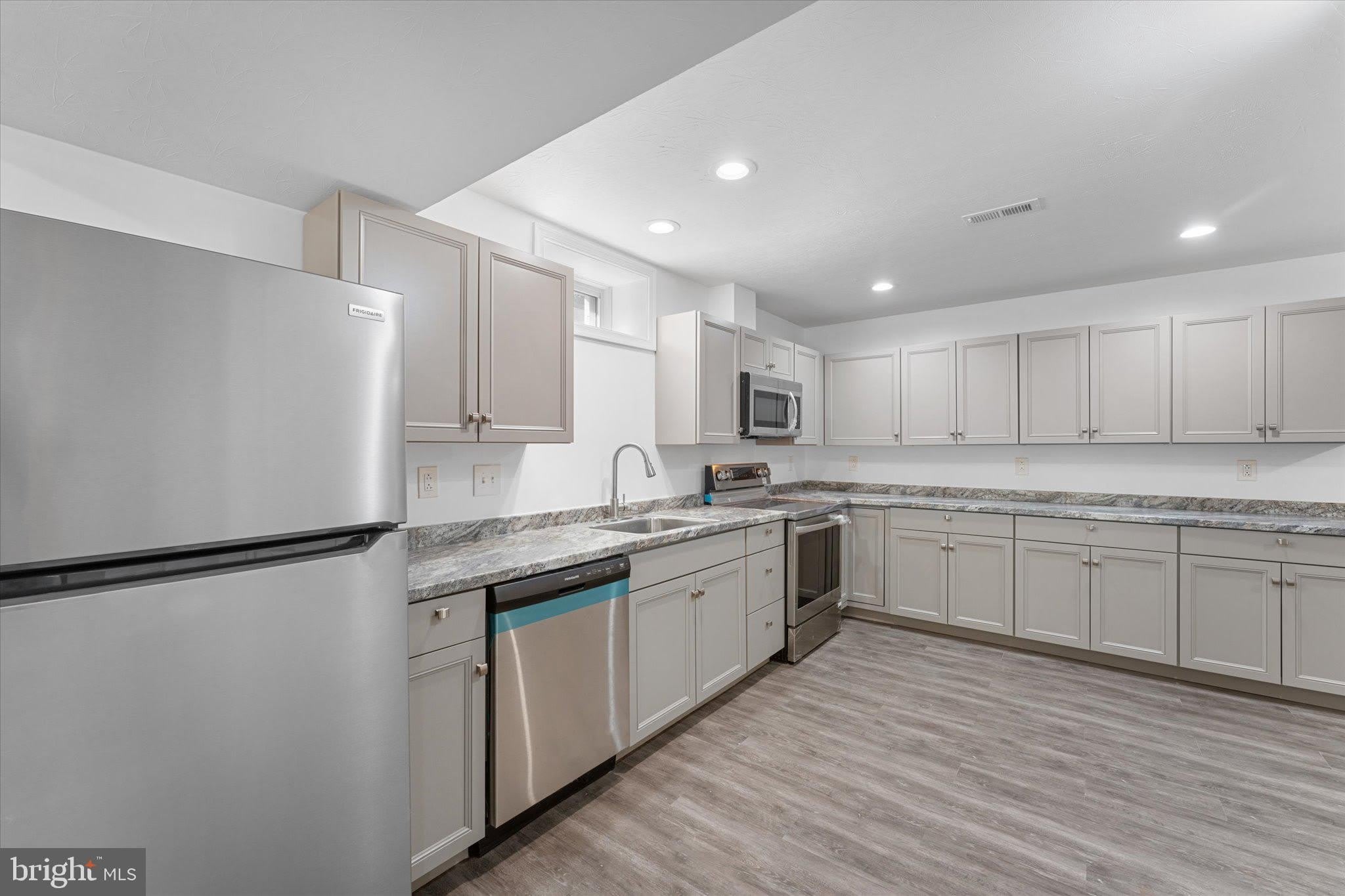 217 BRIDGEWATER DRIVE – photo 4