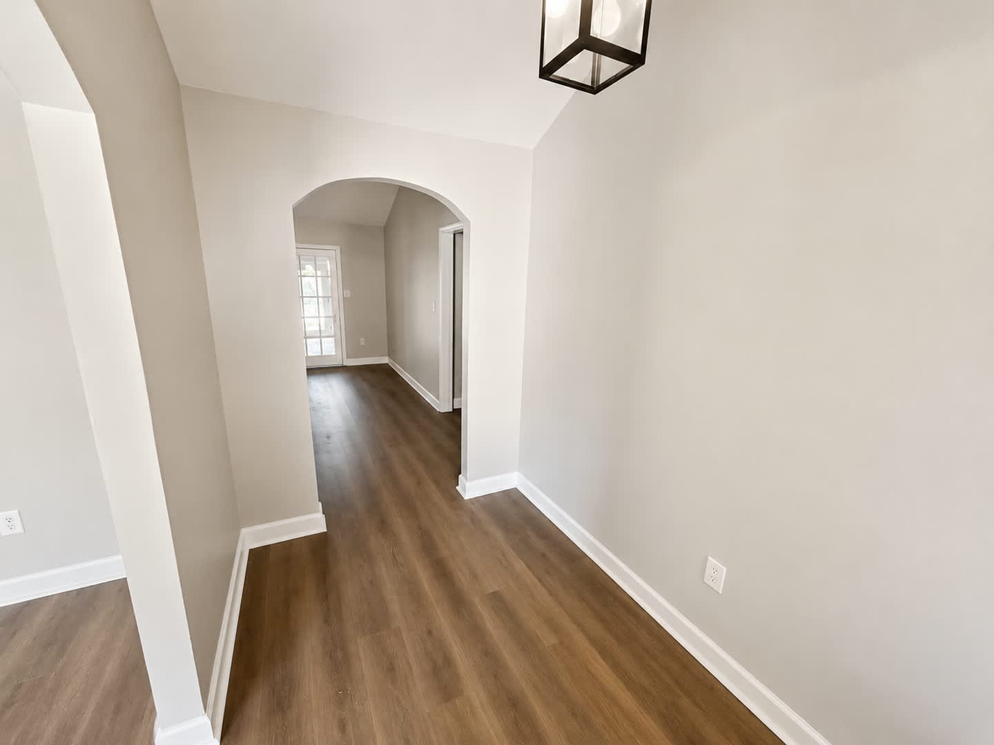 Refreshed 4-Bedroom Ranch with Private In-Law Suite – photo 2