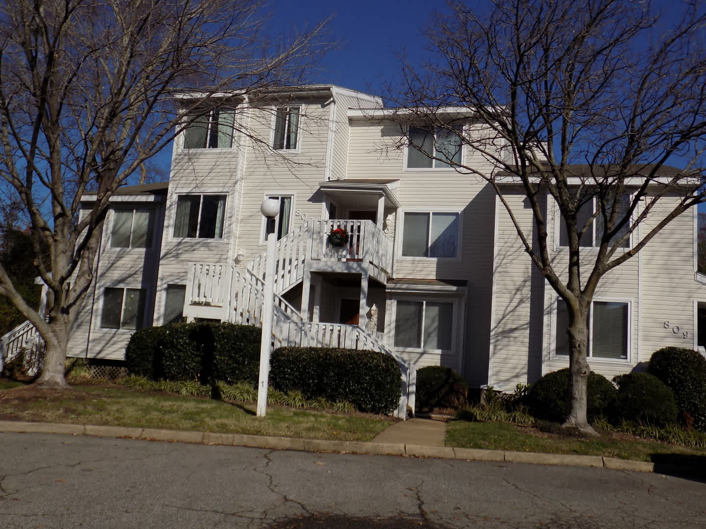SEAWINDS/CAPTAINS WALK CONDOS – photo 1