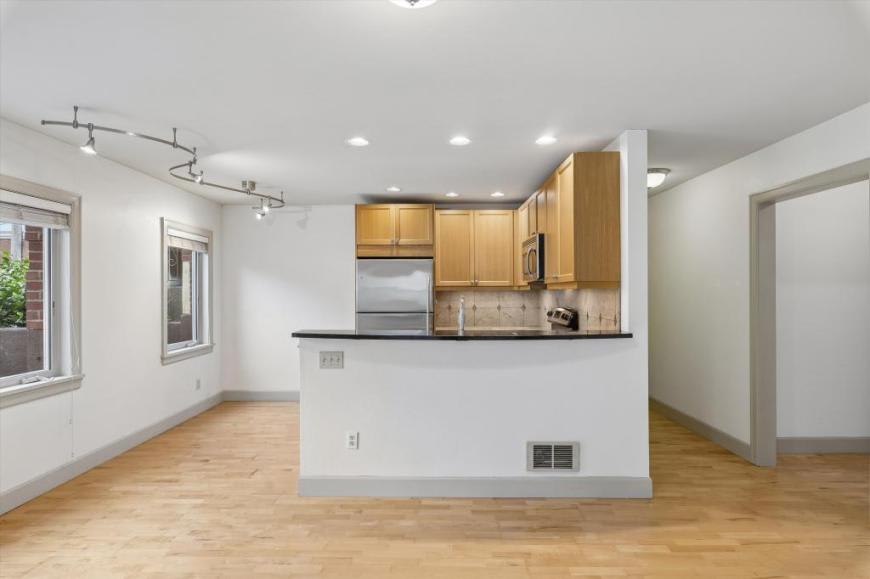 102 Galer St. – photo 3