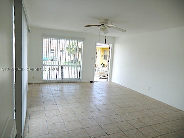 2724 NE 32nd St – photo 3