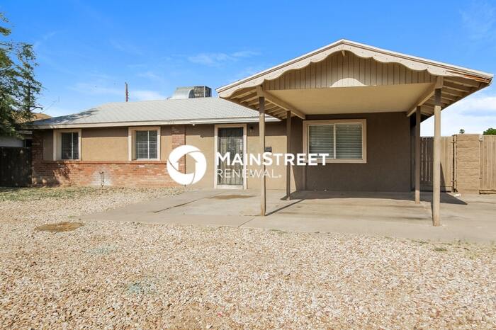 2534 North 51st Drive – photo 2