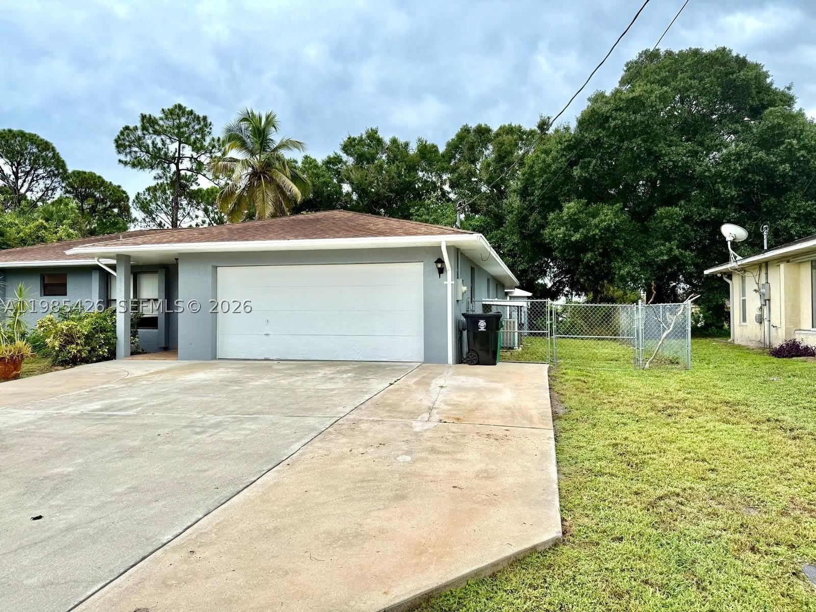 210 SW Voltair Ter – photo 4