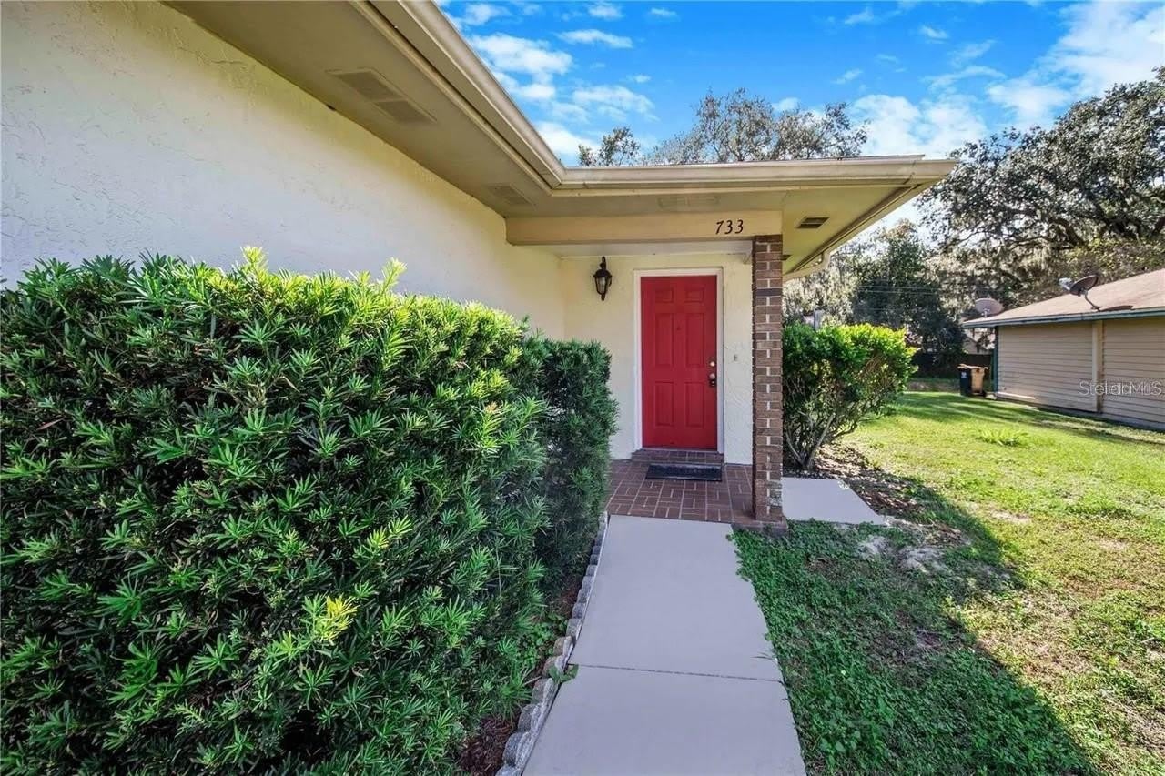 733 MIKASUKI Drive – photo 2