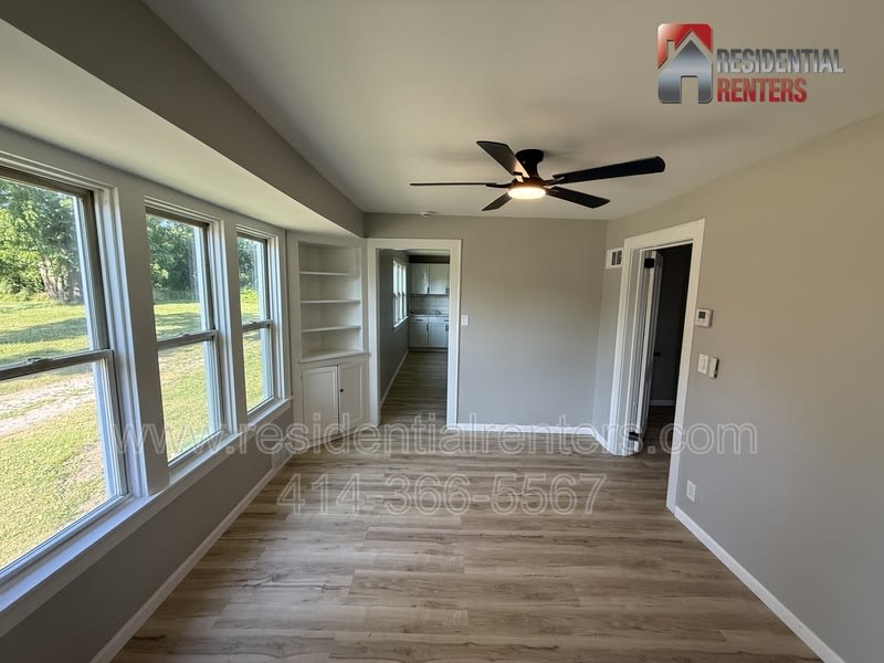 3351 N 6th Street – photo 1